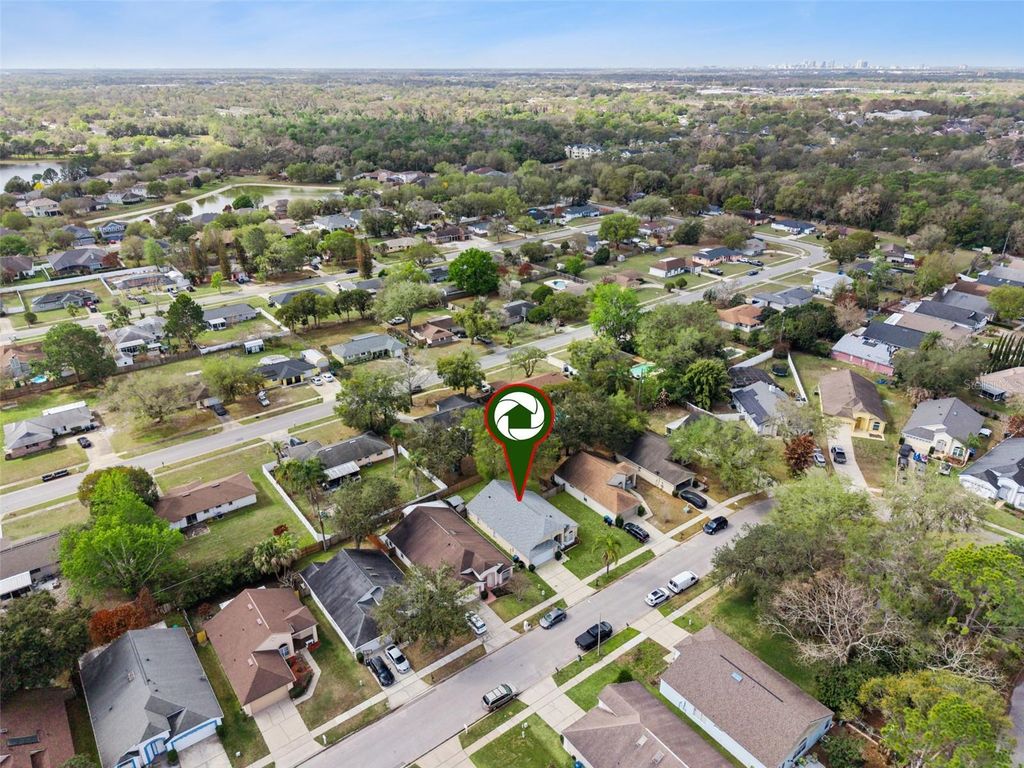 Image 33 of property listing at 8128 WOODSWORTH DRIVE, Orlando, FL 32817