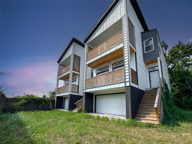 4532 Pinemont, Houston, TX 77018