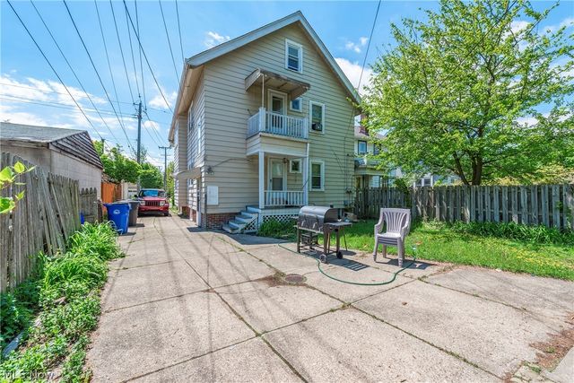 10014 Almira Avenue, Cleveland, OH 44111