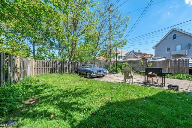 10014 Almira Avenue, Cleveland, OH 44111