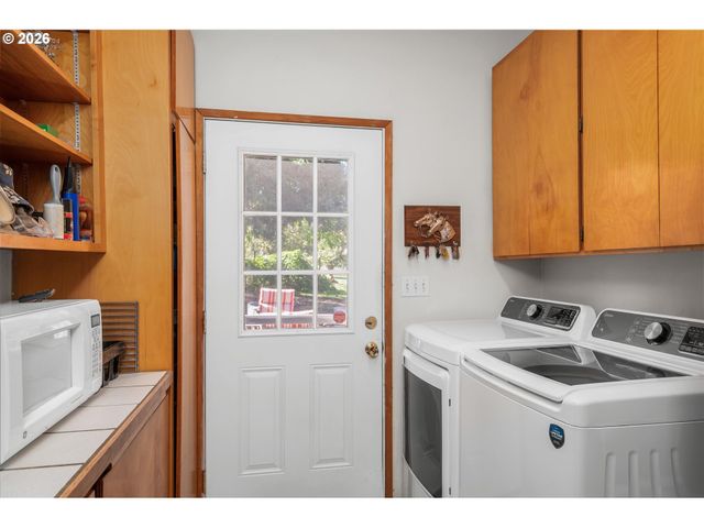 36189 Hwy 58, Pleasant Hill, OR 97455