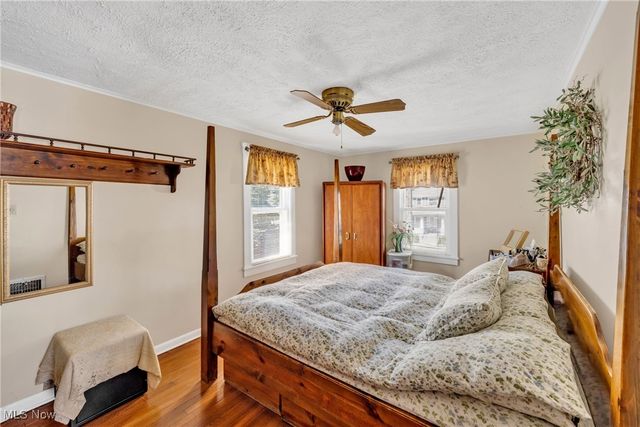 347 Kenyon Avenue, Elyria, OH 44035