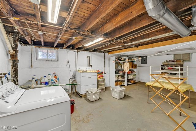 347 Kenyon Avenue, Elyria, OH 44035