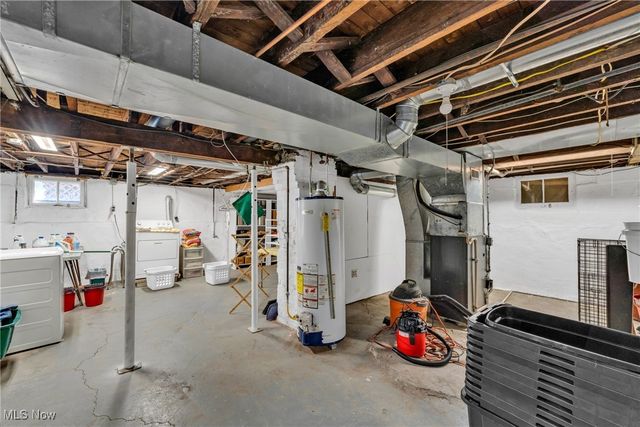 347 Kenyon Avenue, Elyria, OH 44035