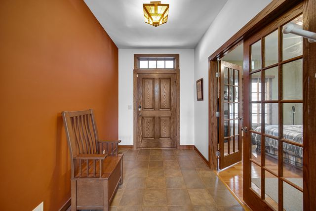 2161 Burnham Court, Algonquin, IL 60102