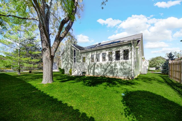 2161 Burnham Court, Algonquin, IL 60102