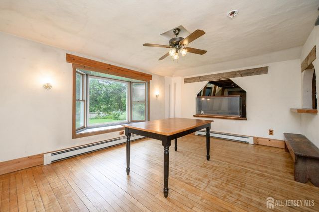 1097 State Route 173, Bethlehem, NJ 08802