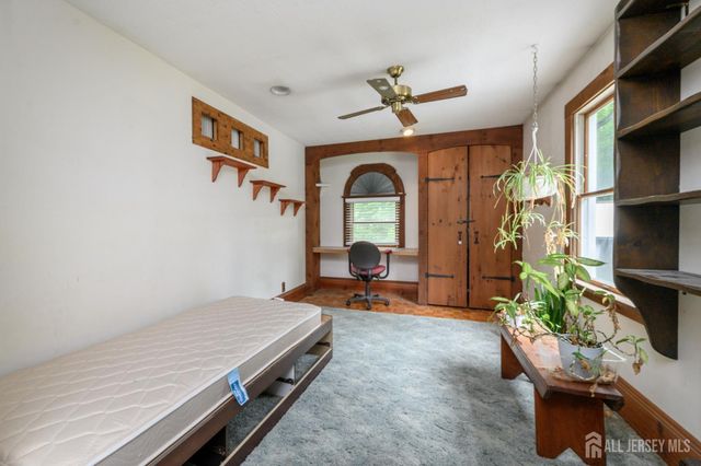 1097 State Route 173, Bethlehem, NJ 08802