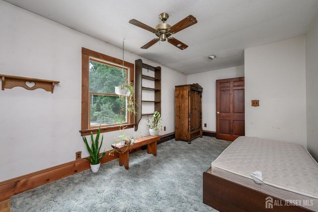 1097 State Route 173, Bethlehem, NJ 08802
