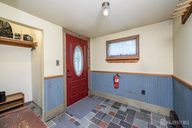 1097 State Route 173, Bethlehem, NJ 08802