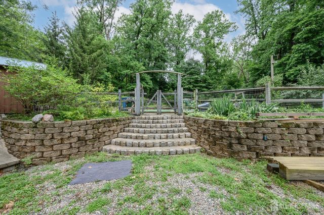 1097 State Route 173, Bethlehem, NJ 08802