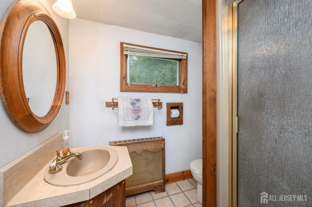 1097 State Route 173, Bethlehem, NJ 08802