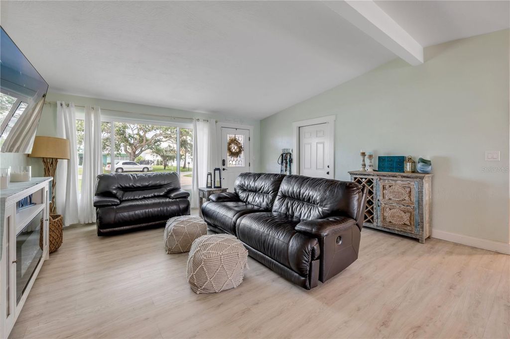 Image 27 of property listing at 90 CUNNINGHAM DRIVE, New Smyrna Beach, FL 32168