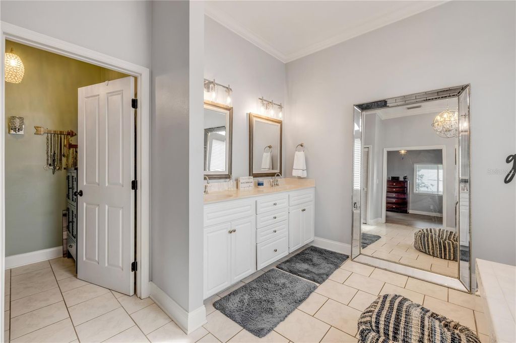 Image 41 of property listing at 90 CUNNINGHAM DRIVE, New Smyrna Beach, FL 32168