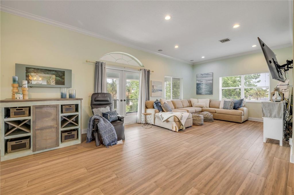 Image 10 of property listing at 90 CUNNINGHAM DRIVE, New Smyrna Beach, FL 32168