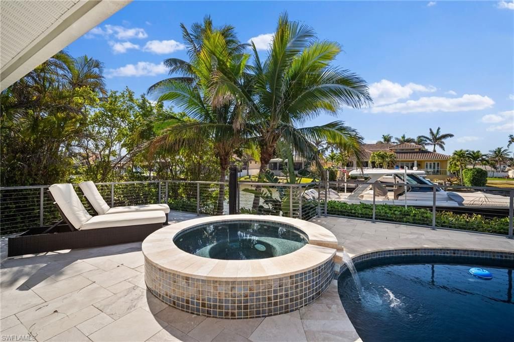 266 Egret AVE, NAPLES, FL 34108 — photo 4