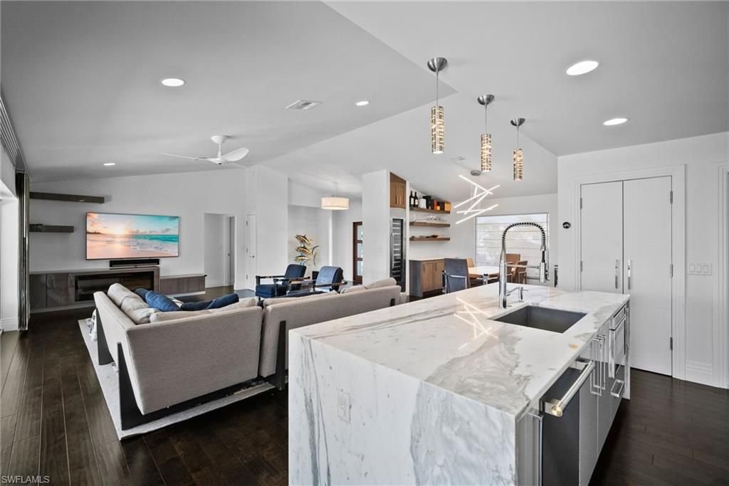 266 Egret AVE, NAPLES, FL 34108 — photo 5