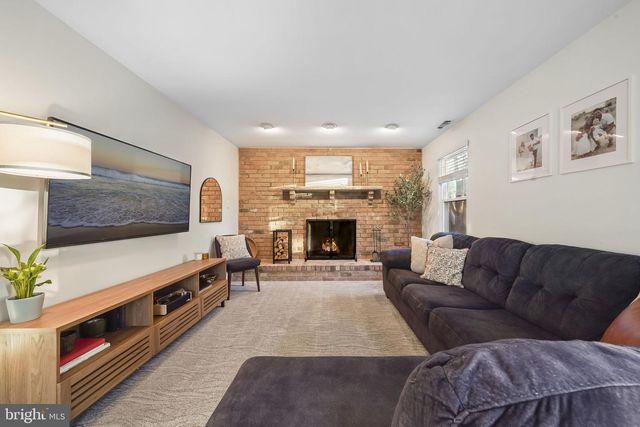 487 OLD MILL DR, Langhorne, PA 19047