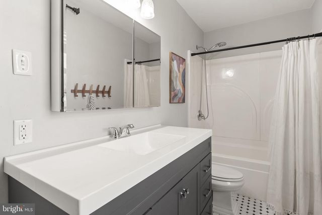 487 OLD MILL DR, Langhorne, PA 19047