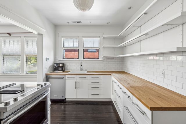 943 Russell St Apt D, Nashville, TN 37206