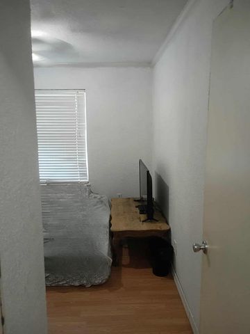 634 E Eubank Street, Mabank, TX 75147