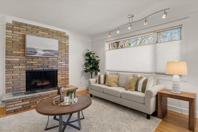 385 Hazelwood Avenue, Ann Arbor, MI 48103
