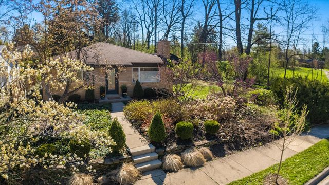 385 Hazelwood Avenue, Ann Arbor, MI 48103