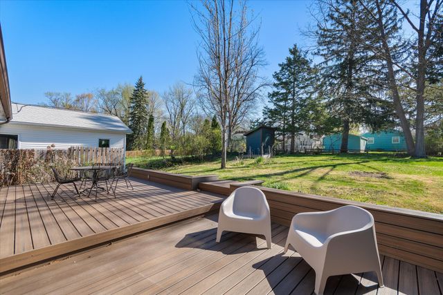 385 Hazelwood Avenue, Ann Arbor, MI 48103