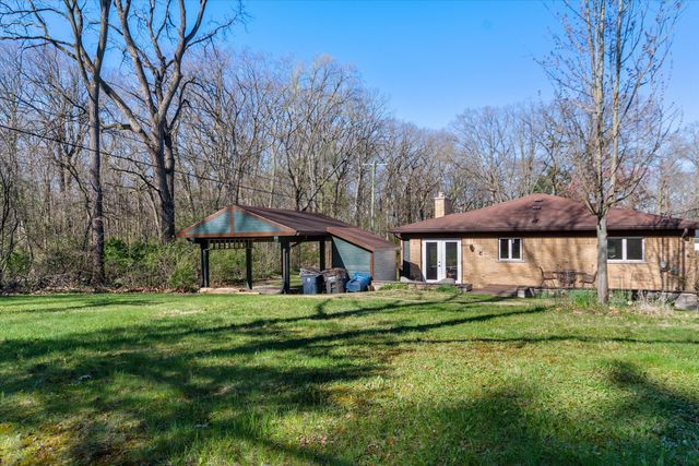 385 Hazelwood Avenue, Ann Arbor, MI 48103