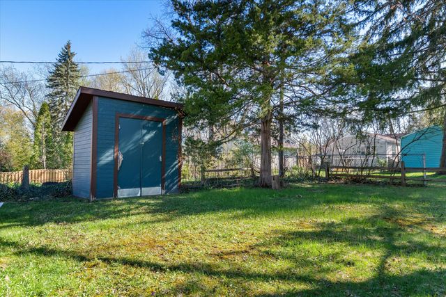 385 Hazelwood Avenue, Ann Arbor, MI 48103