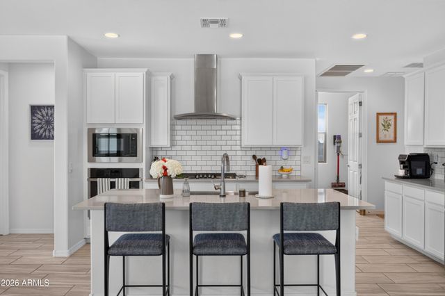 9606 E SPIRAL Avenue, Mesa, AZ 85212