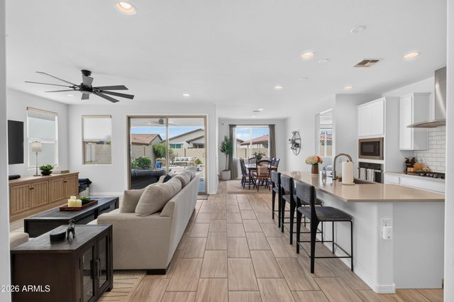 9606 E SPIRAL Avenue, Mesa, AZ 85212