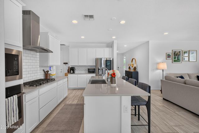 9606 E SPIRAL Avenue, Mesa, AZ 85212