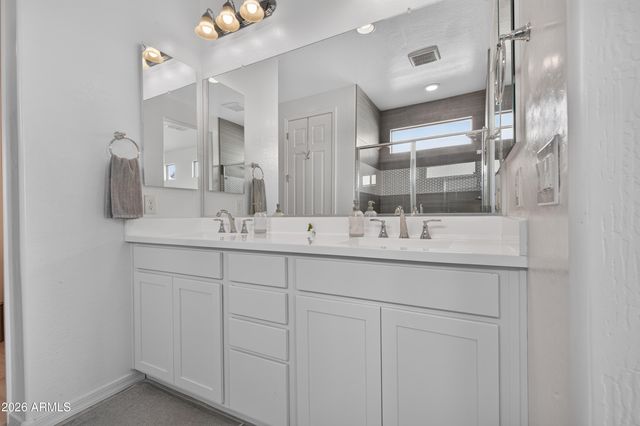 9606 E SPIRAL Avenue, Mesa, AZ 85212