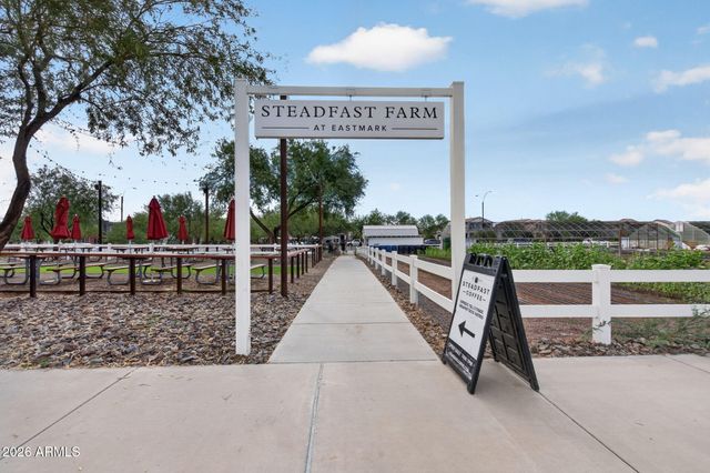 9606 E SPIRAL Avenue, Mesa, AZ 85212