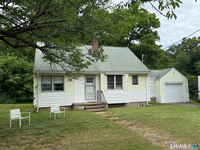 12 Swan Avenue, Wallingford, CT 06492