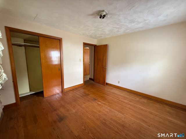 12 Swan Avenue, Wallingford, CT 06492