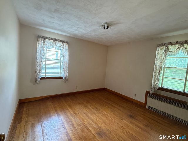 12 Swan Avenue, Wallingford, CT 06492