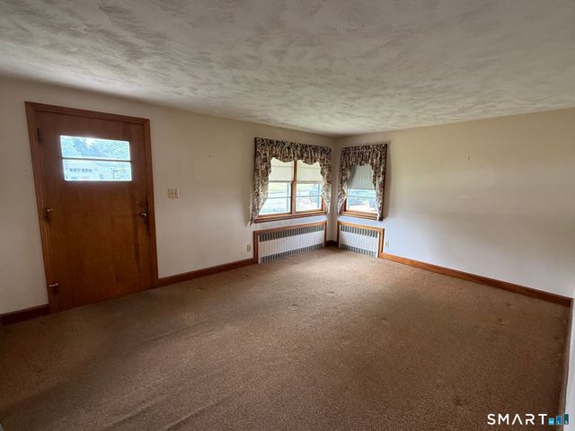 12 Swan Avenue, Wallingford, CT 06492