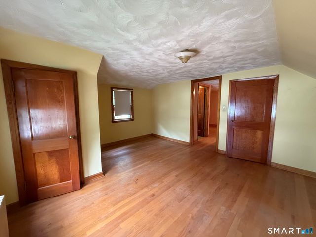 12 Swan Avenue, Wallingford, CT 06492