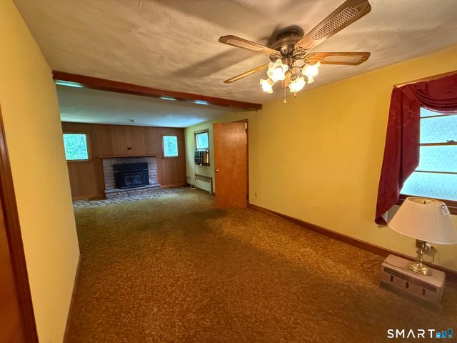 12 Swan Avenue, Wallingford, CT 06492
