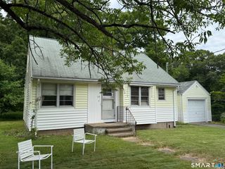 12 Swan Avenue, Wallingford, CT 06492