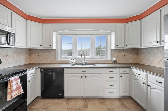 107 County Farm Cross Road, Dover, NH 03820