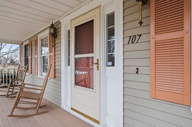 107 County Farm Cross Road, Dover, NH 03820