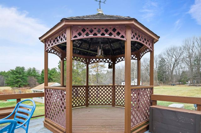 107 County Farm Cross Road, Dover, NH 03820