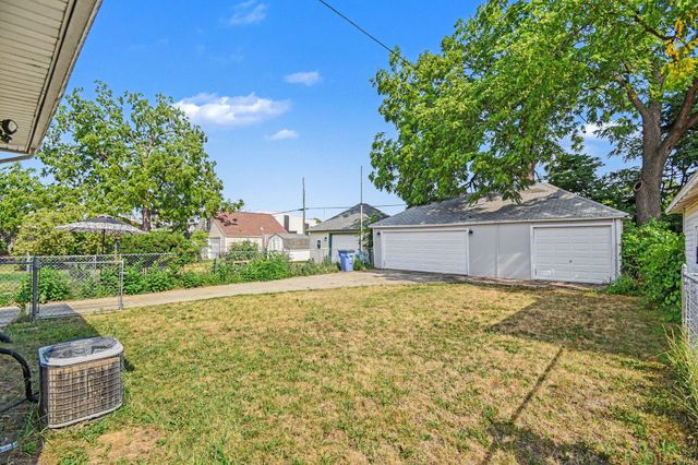 735 Eleanor Street Ne, City Of Grand Rapids, MI 49505