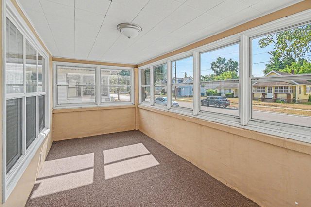 735 Eleanor Street Ne, City Of Grand Rapids, MI 49505