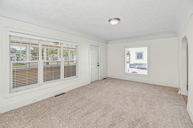 735 Eleanor Street Ne, City Of Grand Rapids, MI 49505