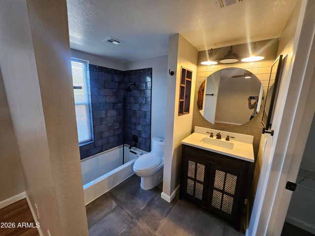 1320 W PECOS Avenue, Mesa, AZ 85202