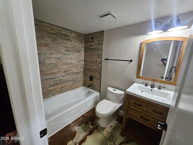 1320 W PECOS Avenue, Mesa, AZ 85202